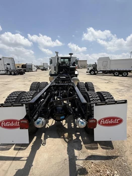 2026 Peterbilt 520 in Laredo, TX — photo 5