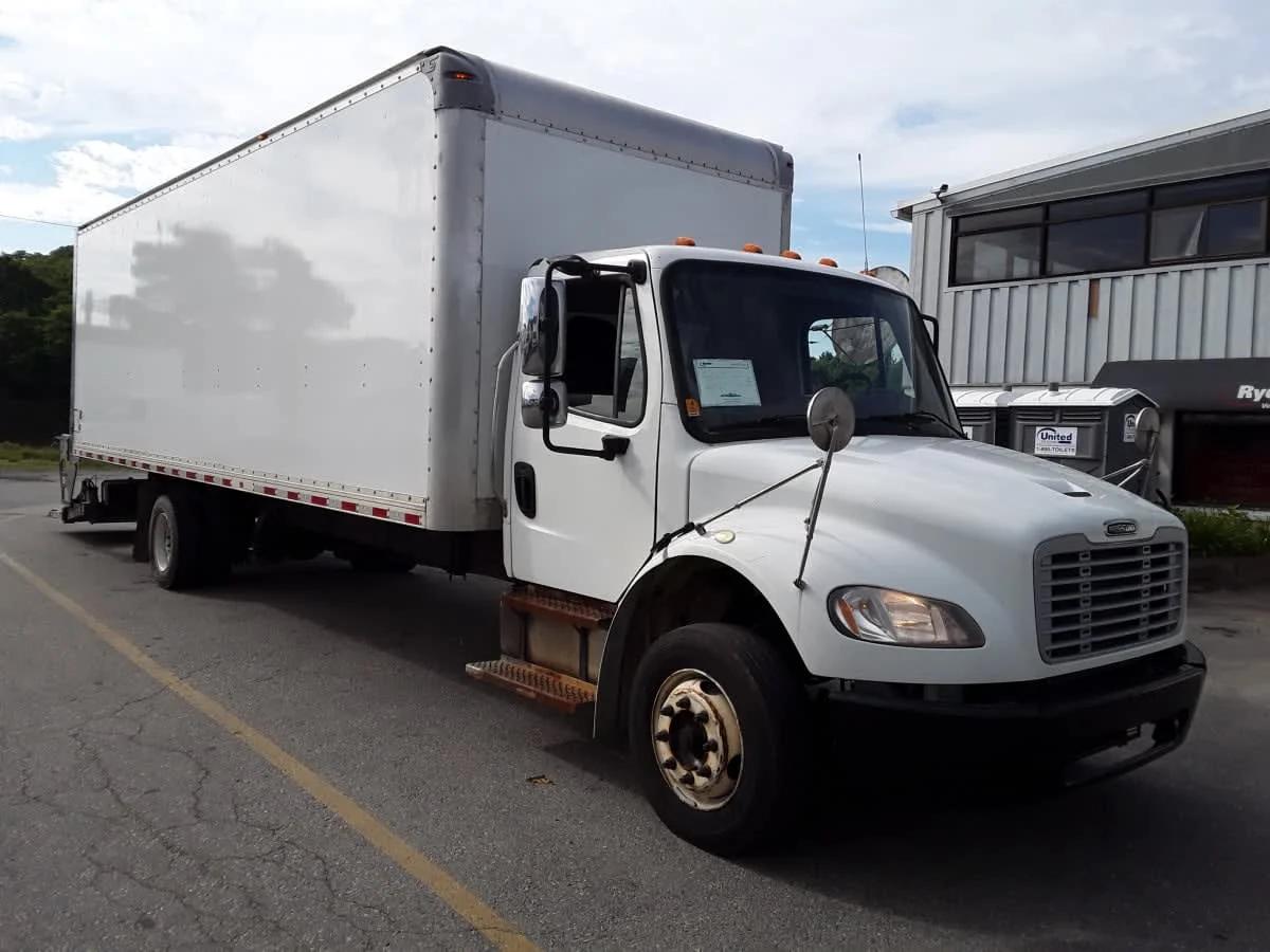 2018 Freightliner M2 106 in Salisbury, MA — photo 3