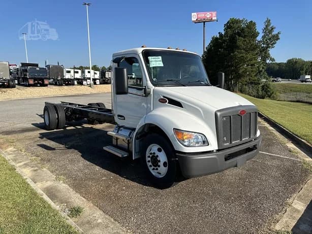 2025 Peterbilt 537 in GA — photo 2