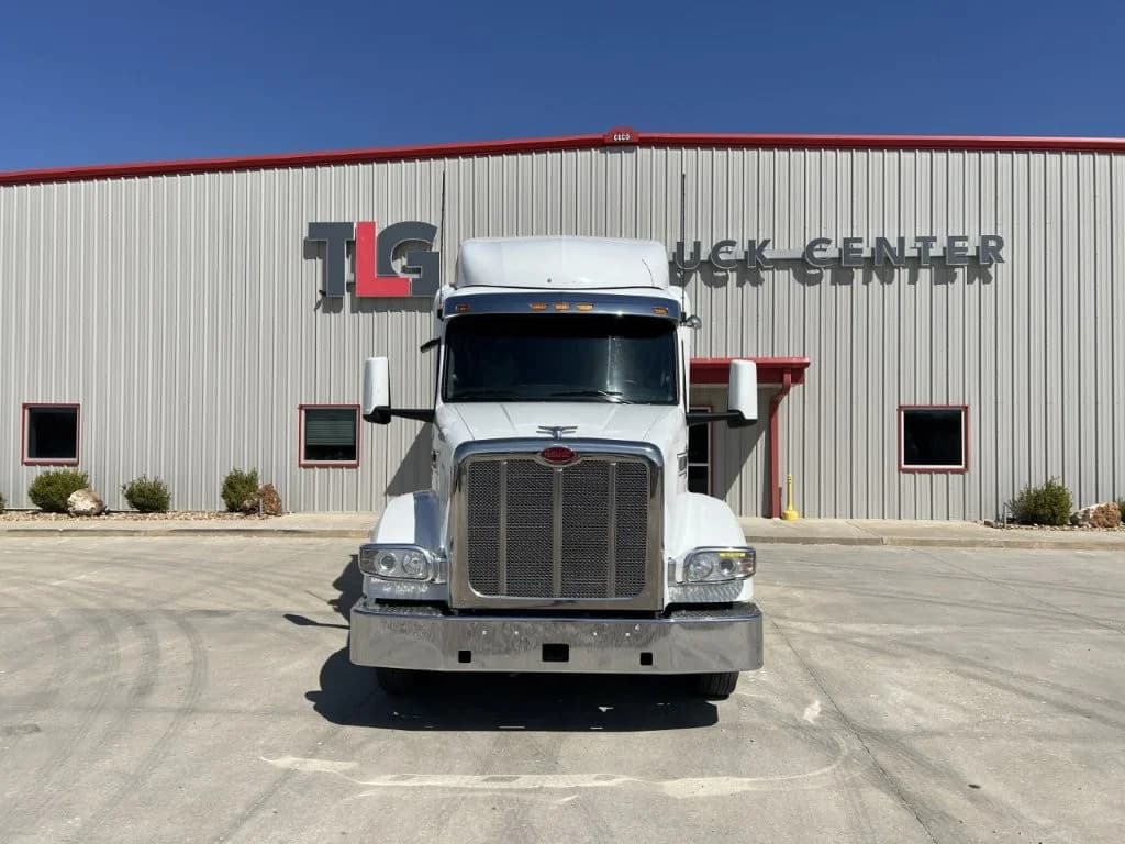 2022 Peterbilt 567 in Raleigh, NC — photo 3