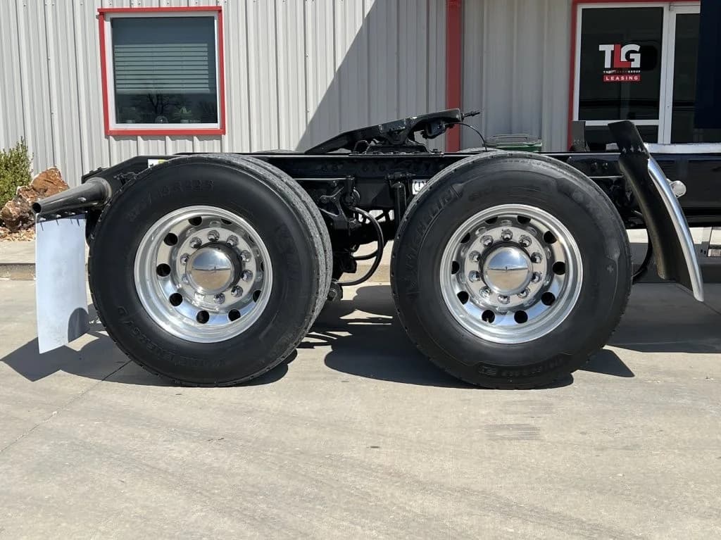 2022 Peterbilt 567 in Raleigh, NC — photo 7