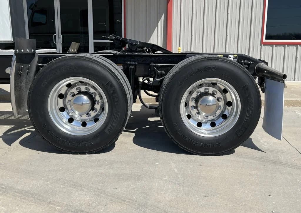 2022 Peterbilt 567 in Raleigh, NC — photo 10