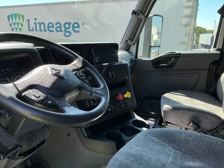 2022 International LT in La Porte, IN — photo 10