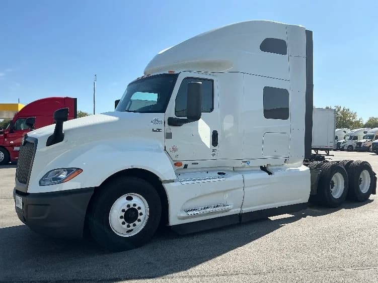 2022 International LT in La Porte, IN — photo 3