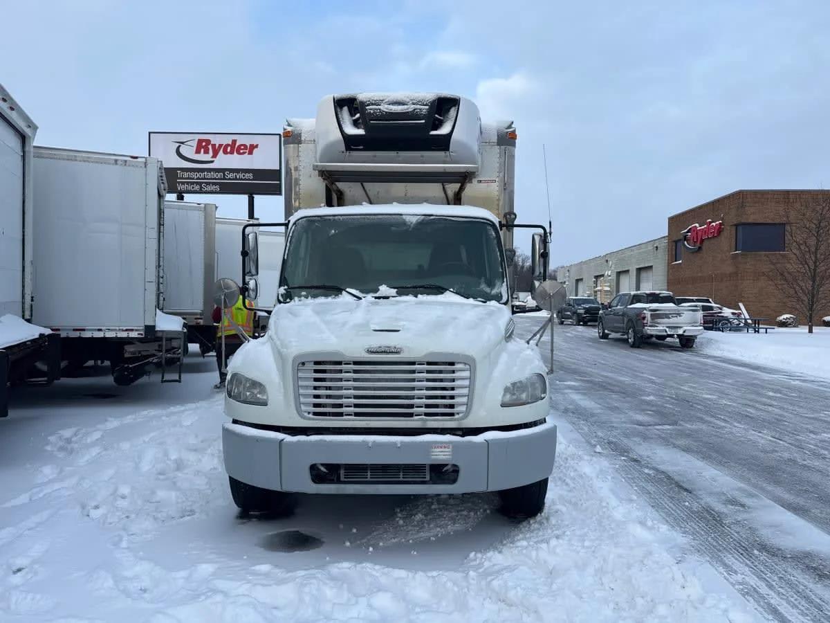 2020 Freightliner M2 106 in Taylor, MI — photo 2