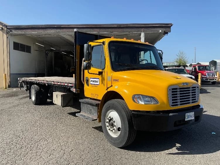 2020 Freightliner M2 106