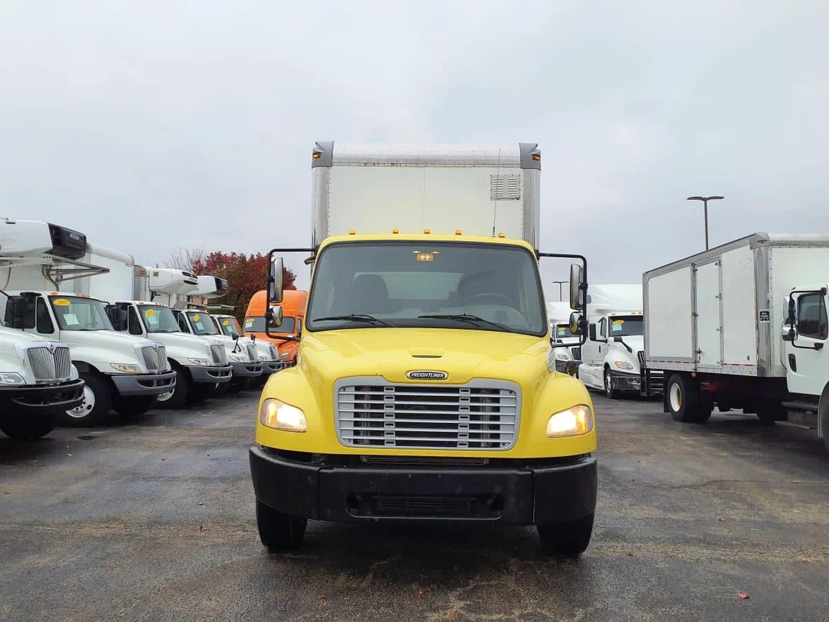 2016 Freightliner M2 106 in Bolingbrook, IL — photo 2