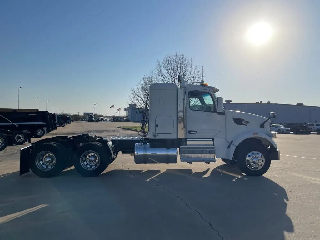 2022 Peterbilt 567 in Springfield, MO — photo 6