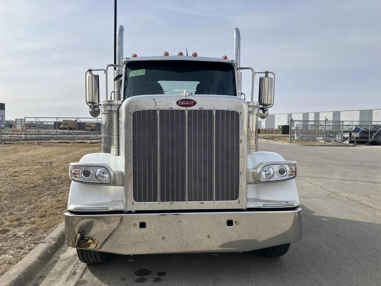2027 Peterbilt 589 in Rochester, MN