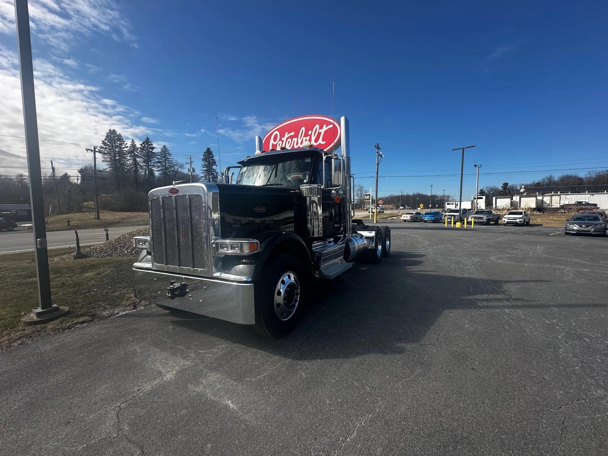 2027 Peterbilt 589 in BUTLER, PA
