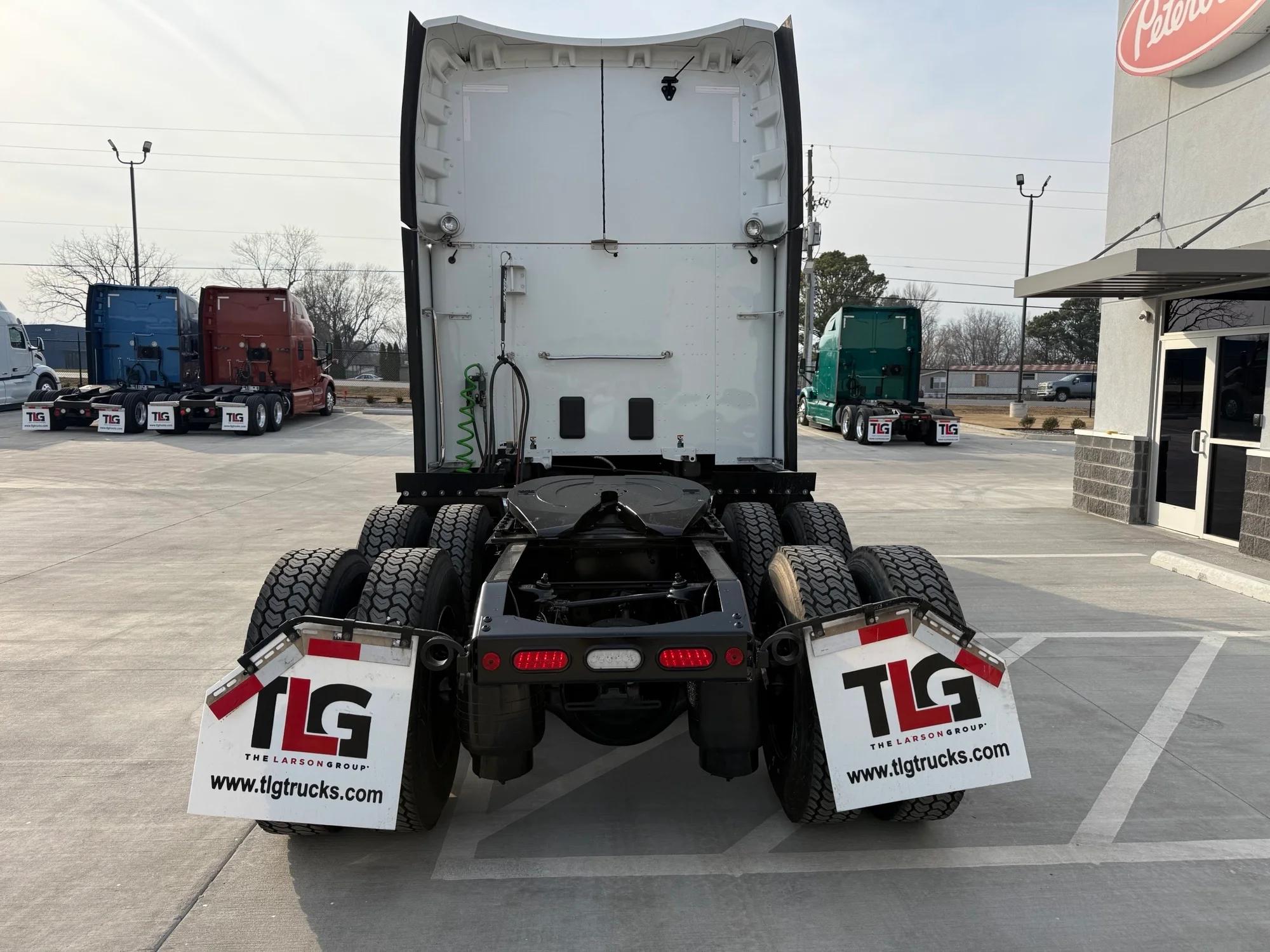 2021 Peterbilt 579 in Lowell, AR — photo 4