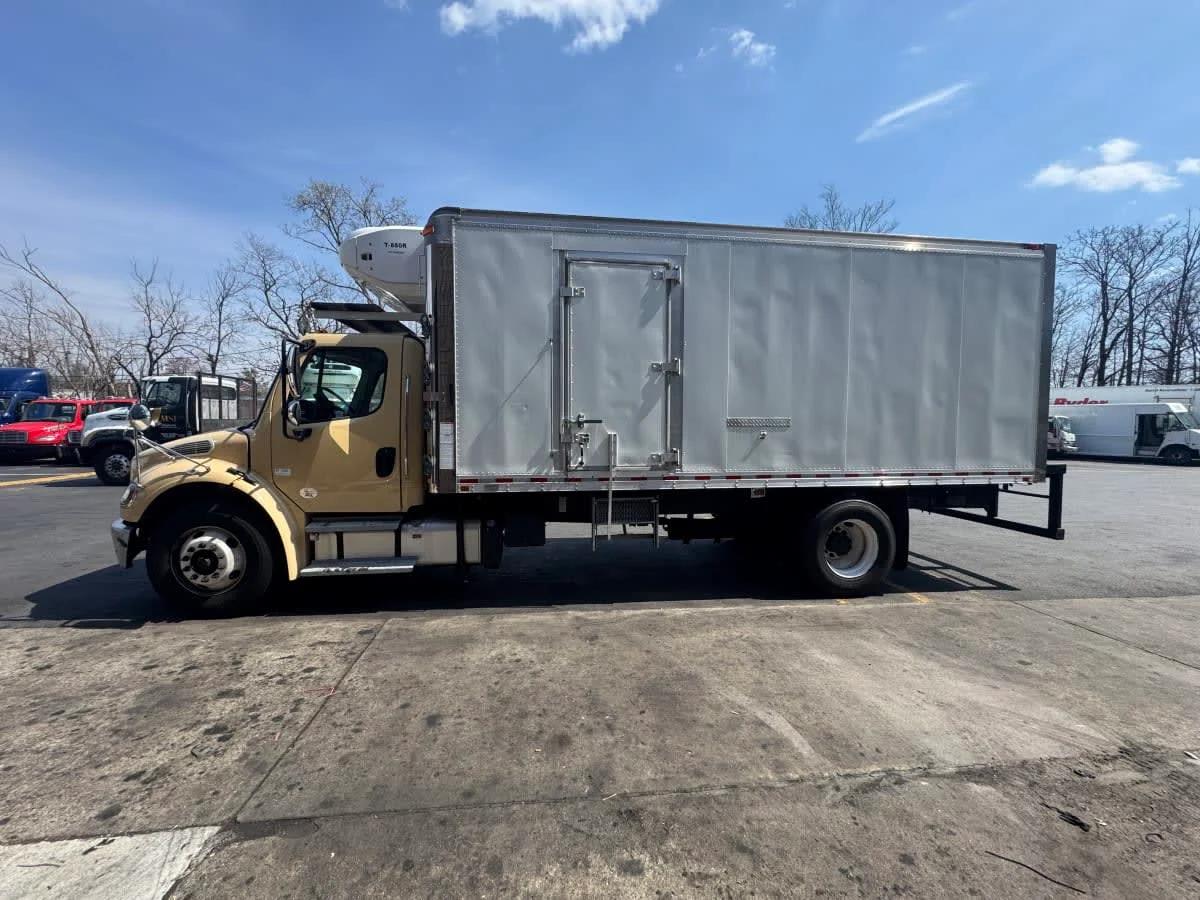 2019 Freightliner M2 106 in Kearny, NJ — photo 11