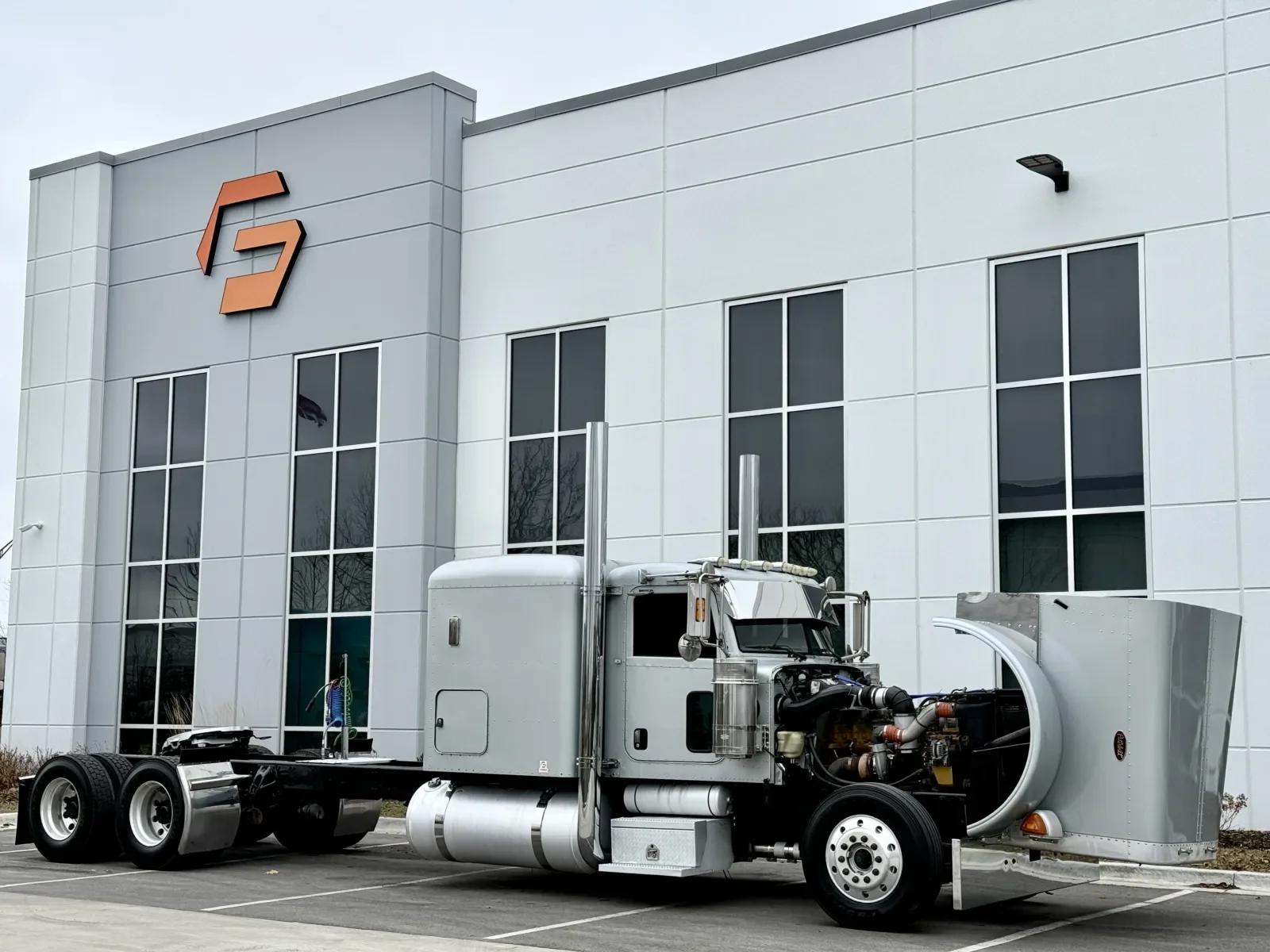 2007 Peterbilt 379 in New Lenox, IL — photo 9