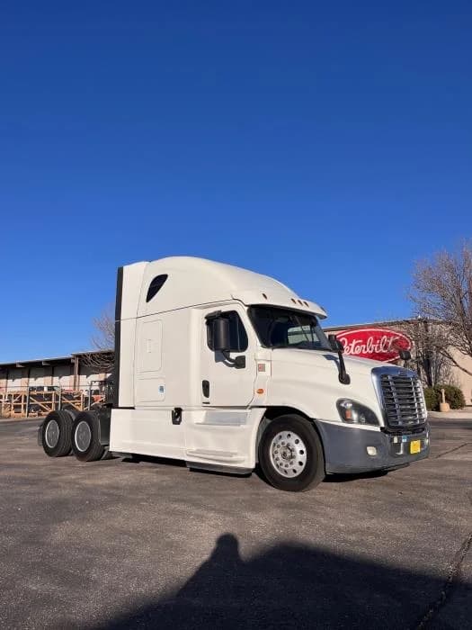 2020 Freightliner Cascadia — photo 5