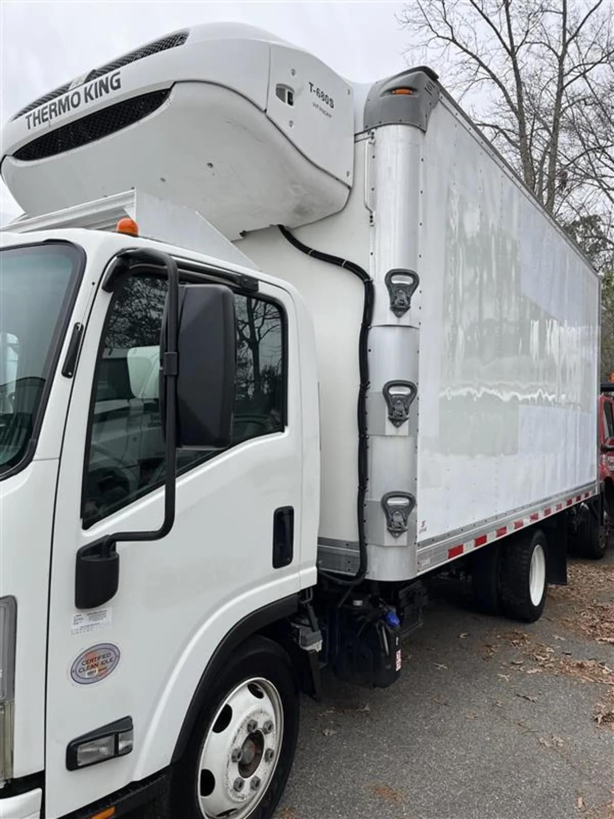 2019 Isuzu NRR