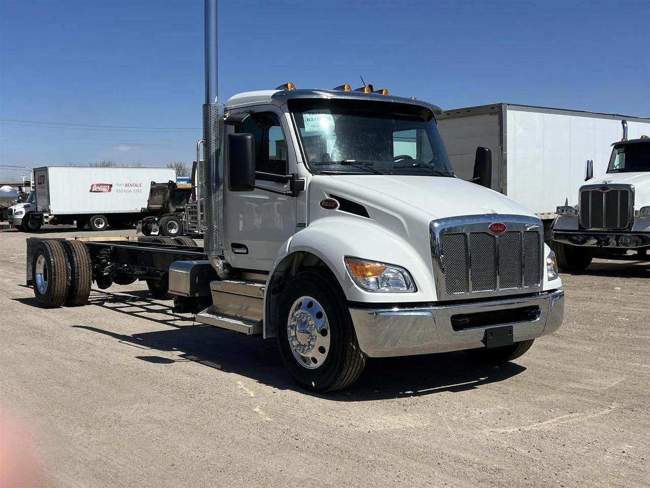2026 Peterbilt 536 in South St. Paul, MN — photo 4