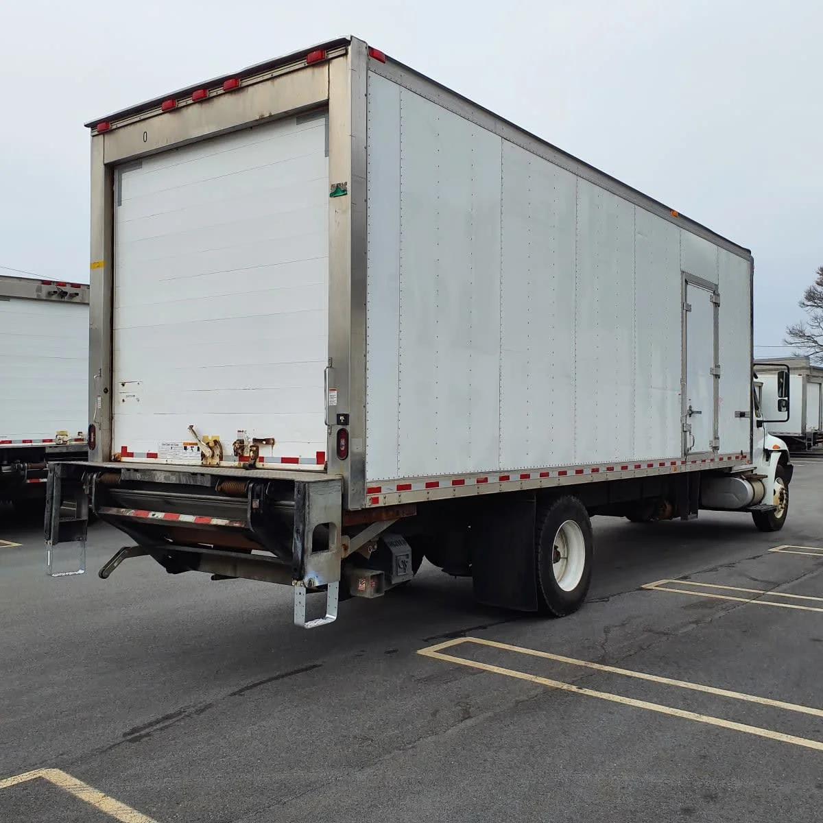2018 International 4300 in Norwood, MA — photo 4