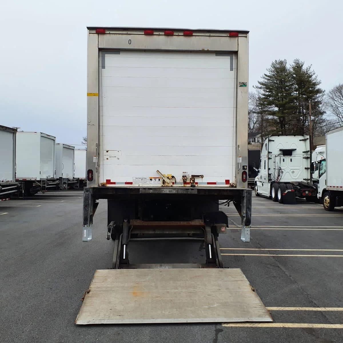 2018 International 4300 in Norwood, MA — photo 5