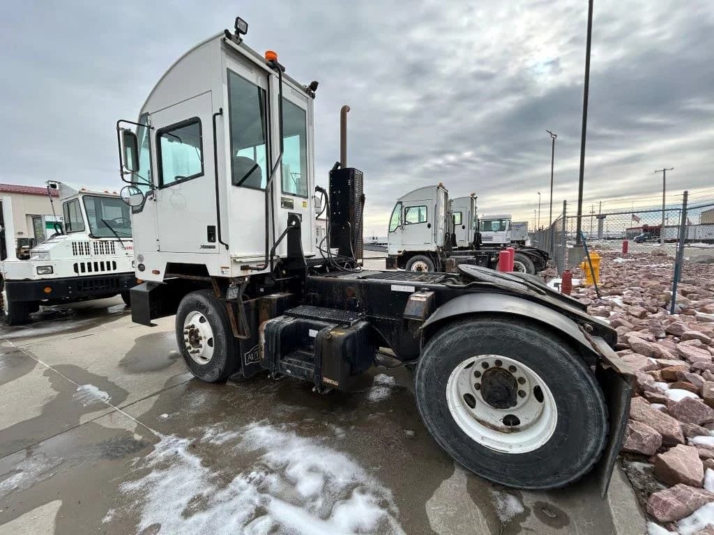 2019 Autocar in Council Bluffs, IA — photo 4
