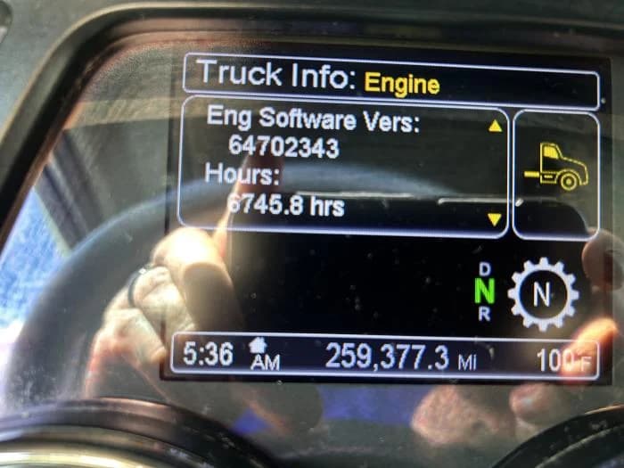 2022 Peterbilt 579 in Houston, TX — photo 40