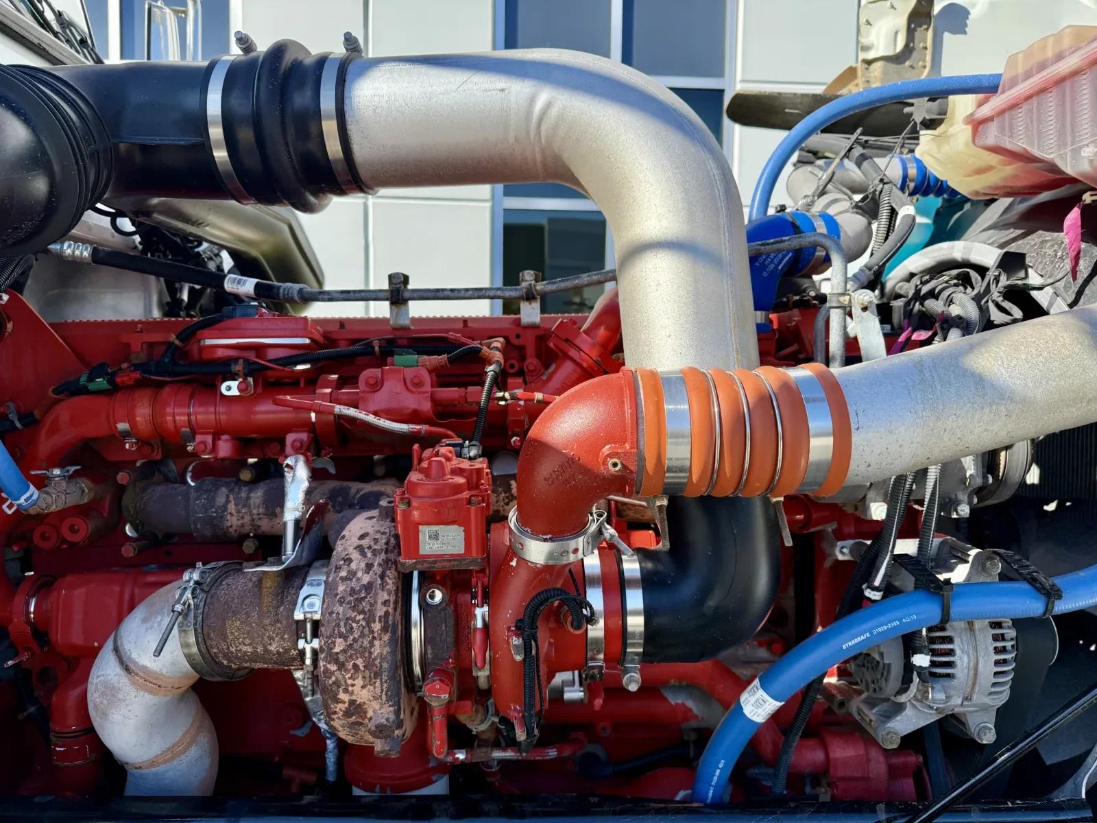 2020 Peterbilt 389 in New Lenox, IL — photo 13