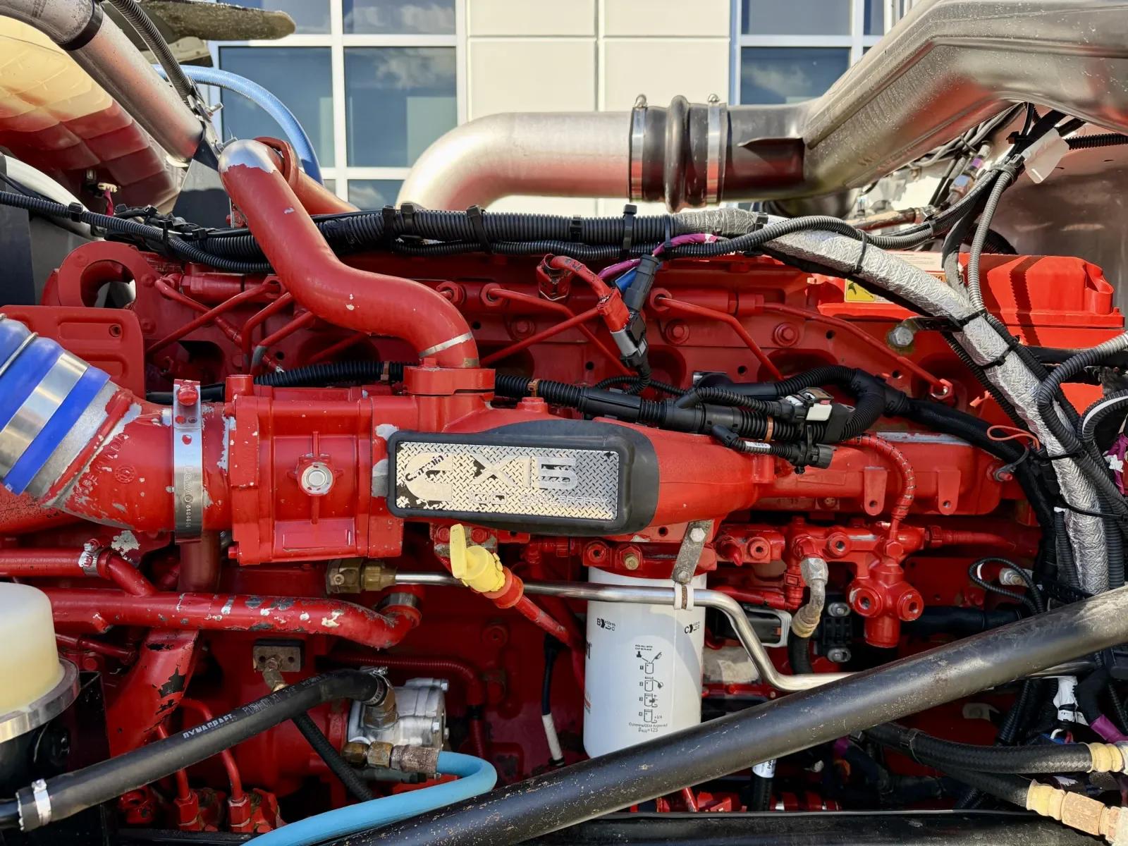2020 Peterbilt 389 in New Lenox, IL — photo 12