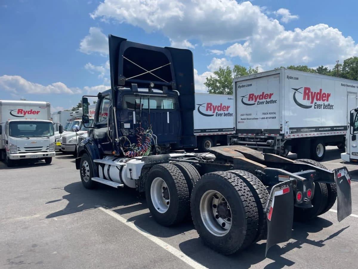 2020 Freightliner M2 112 in Farmingdale, NY — photo 6