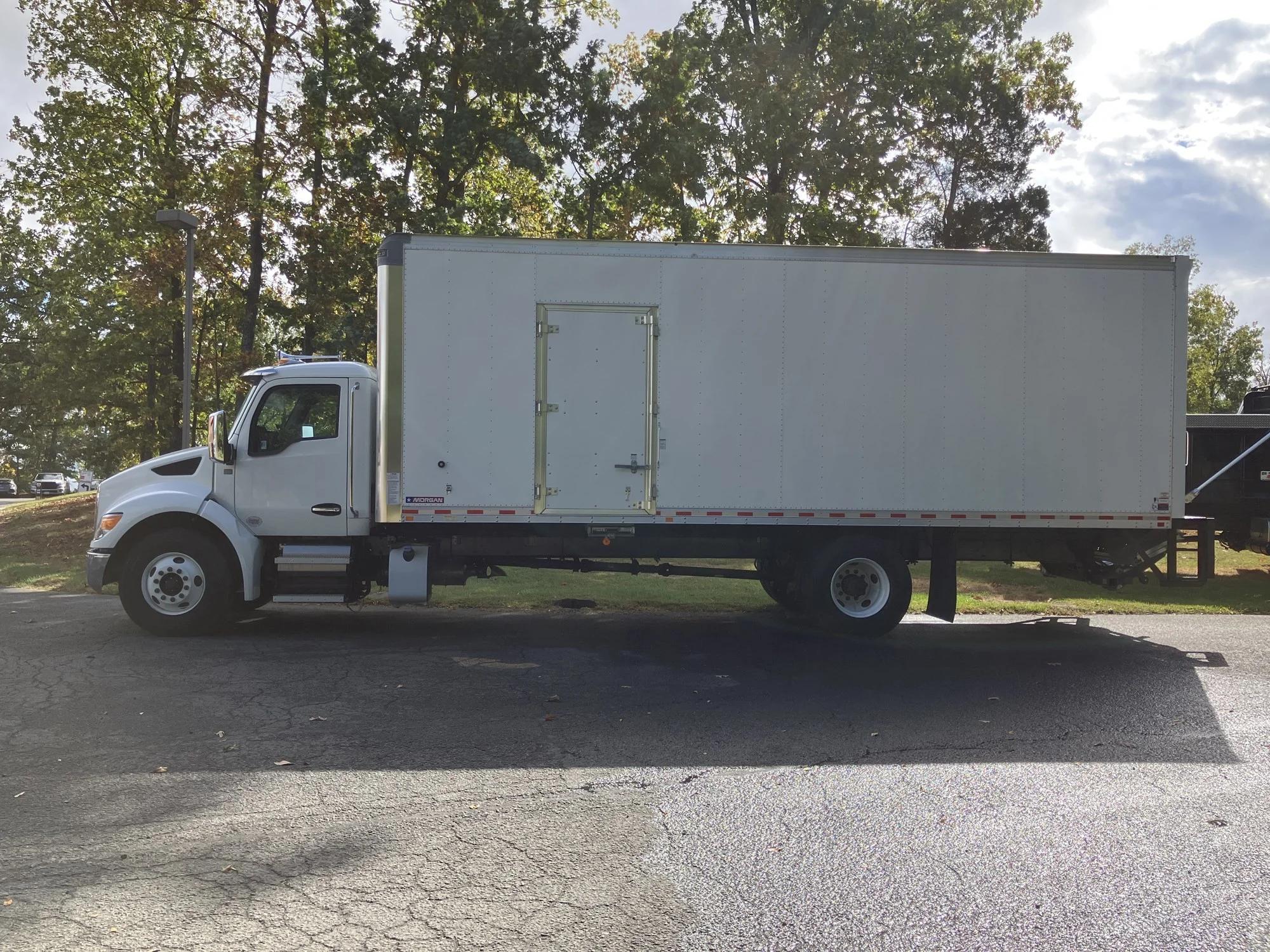 2025 Kenworth T280 in Manassas, VA, VA — photo 2