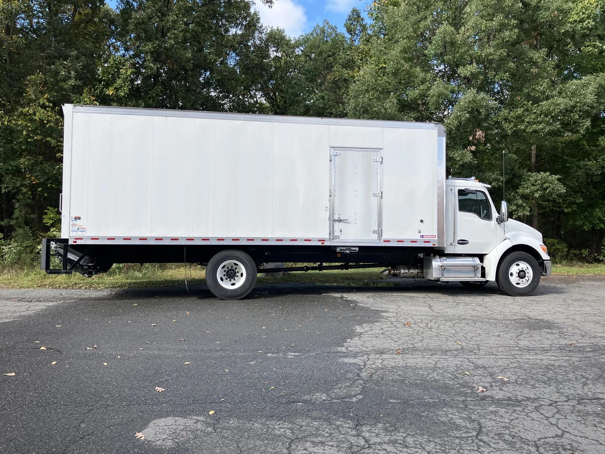 2025 Kenworth T280 in Manassas, VA, VA — photo 6
