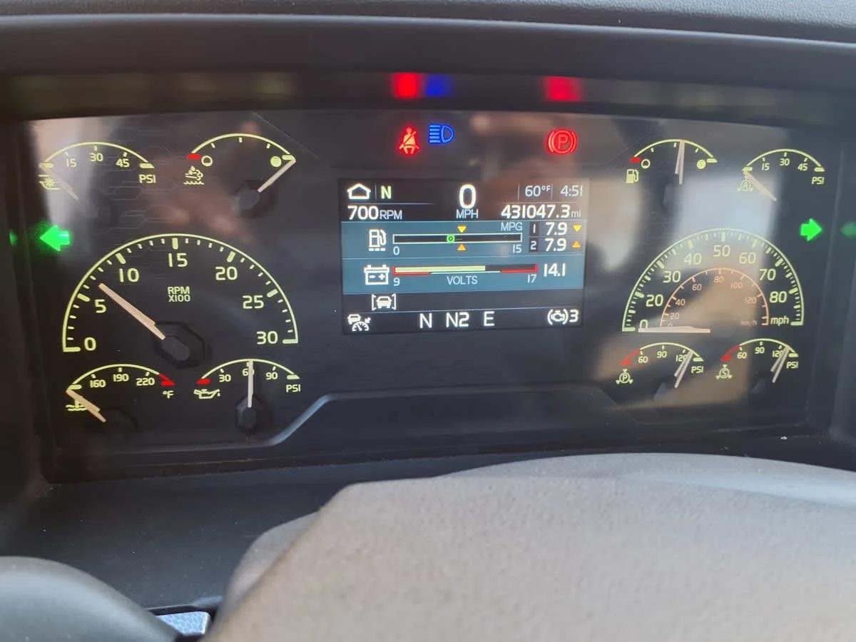 2019 Volvo in Bensalem, PA — photo 10