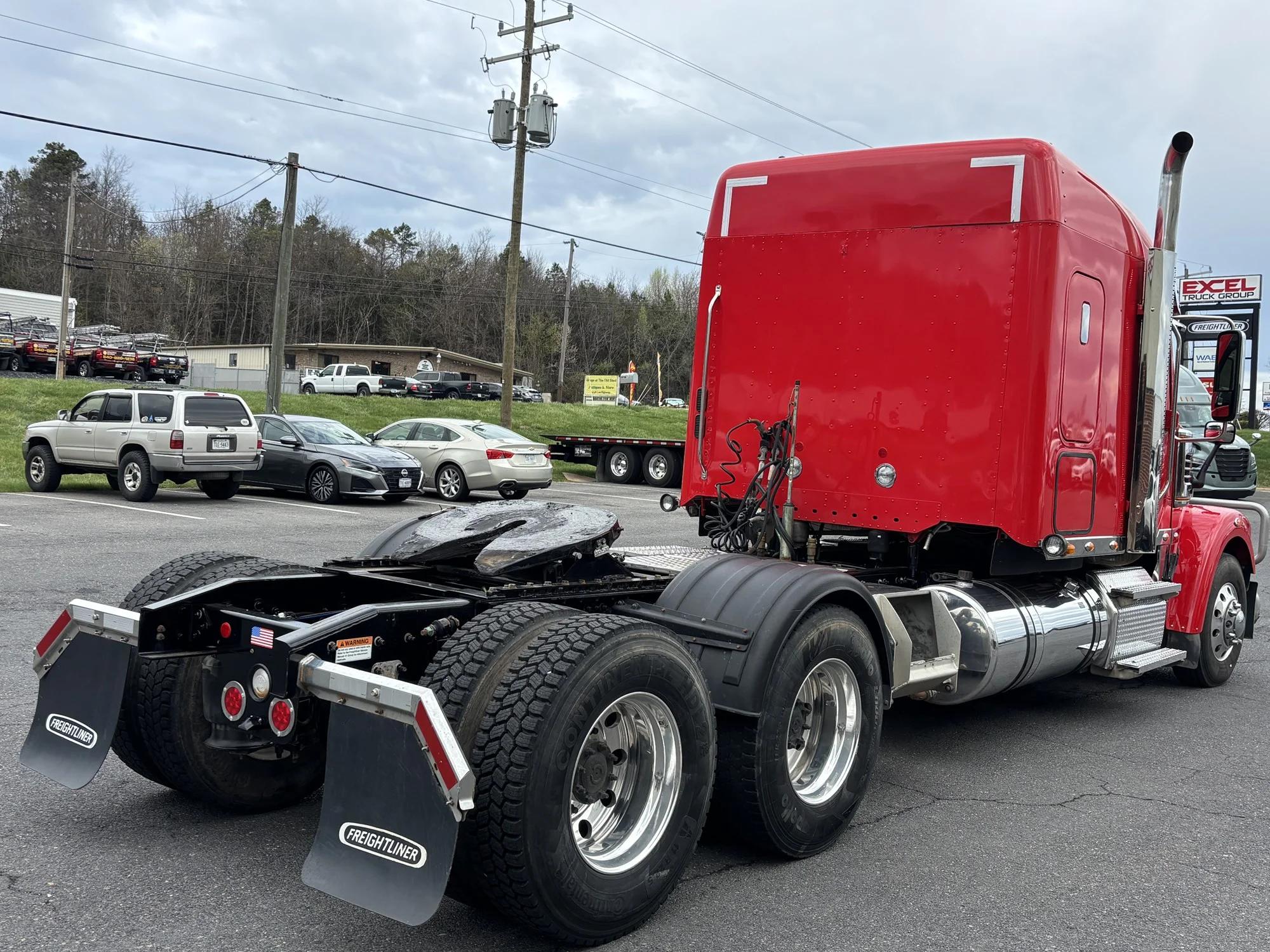 2023 Freightliner 122SD — photo 5