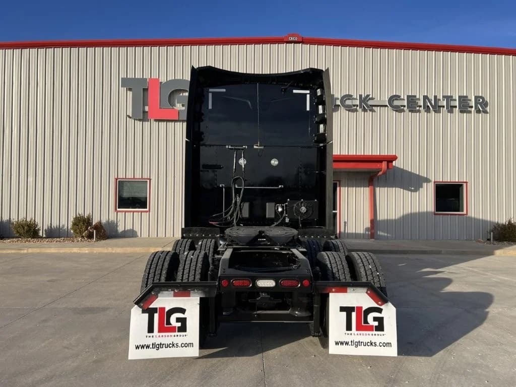 2022 Peterbilt 579 in Springfield, MO — photo 5
