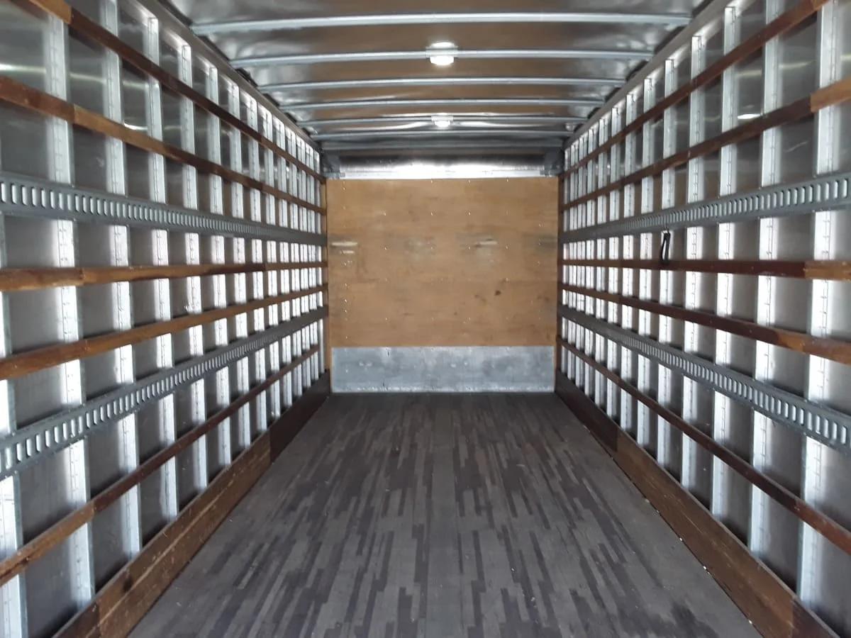 2019 Freightliner M2 106 in Montebello, CA — photo 8