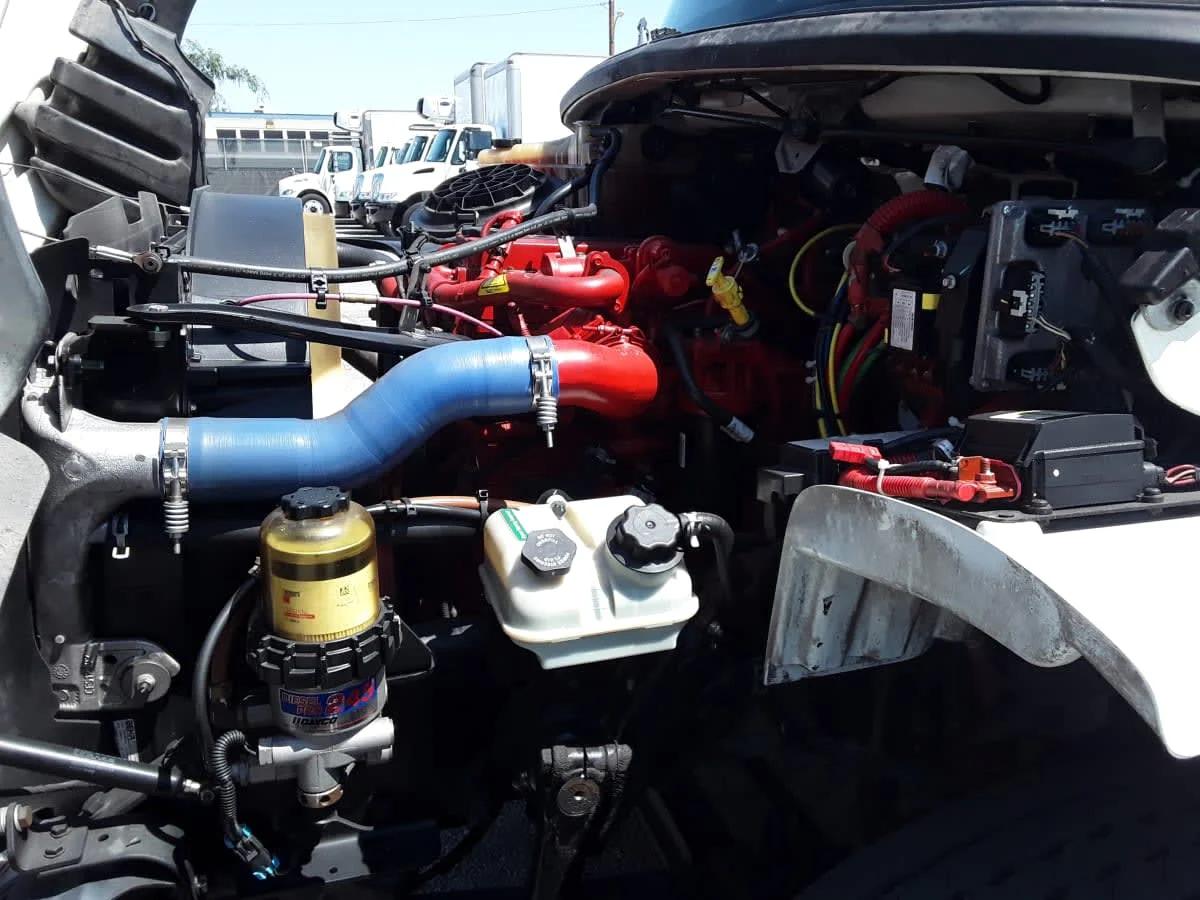 2019 Freightliner M2 106 in Montebello, CA — photo 9