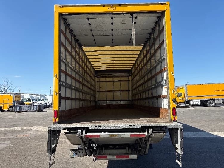 2020 Hino 338 in Fresno, CA — photo 8