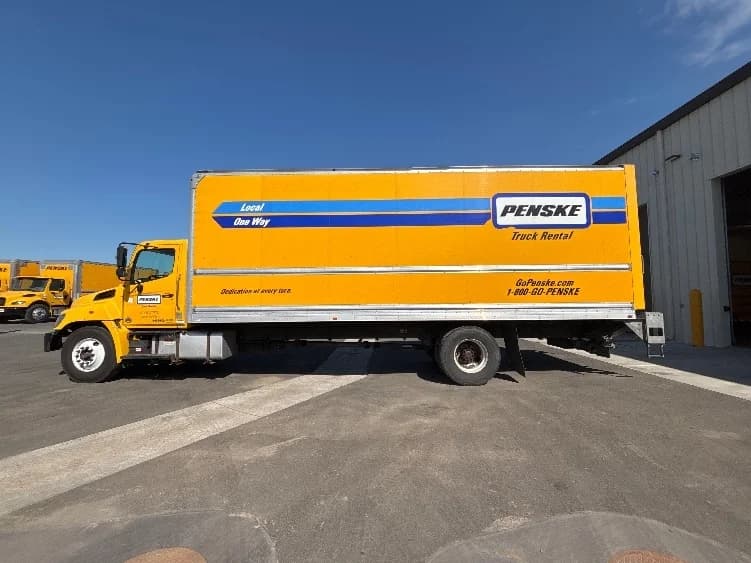 2020 Hino 338 in Fresno, CA — photo 4