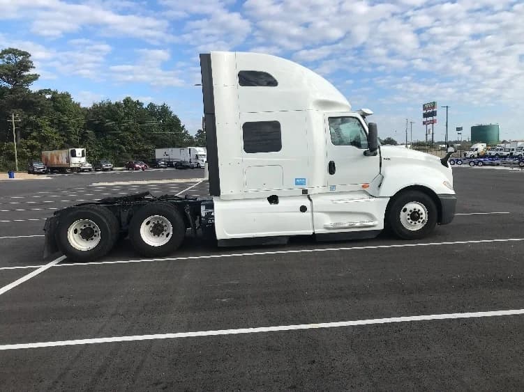 2022 International LT in Shreveport, LA — photo 8