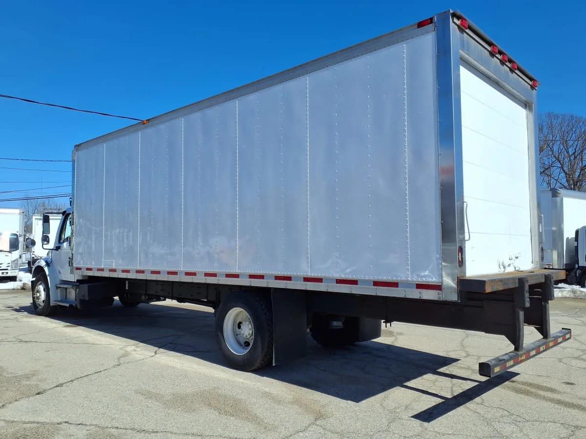 2019 Freightliner M2 106 in Warwick, RI — photo 6