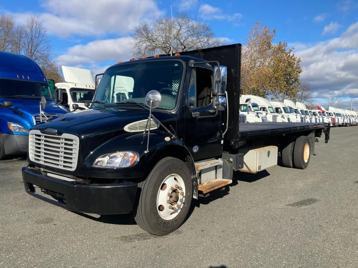 2018 Freightliner M2 106