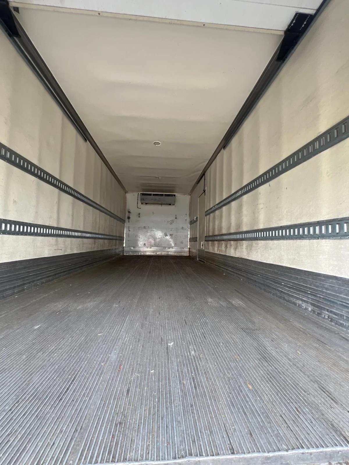 2019 Freightliner M2 106 in Fontana, CA — photo 9