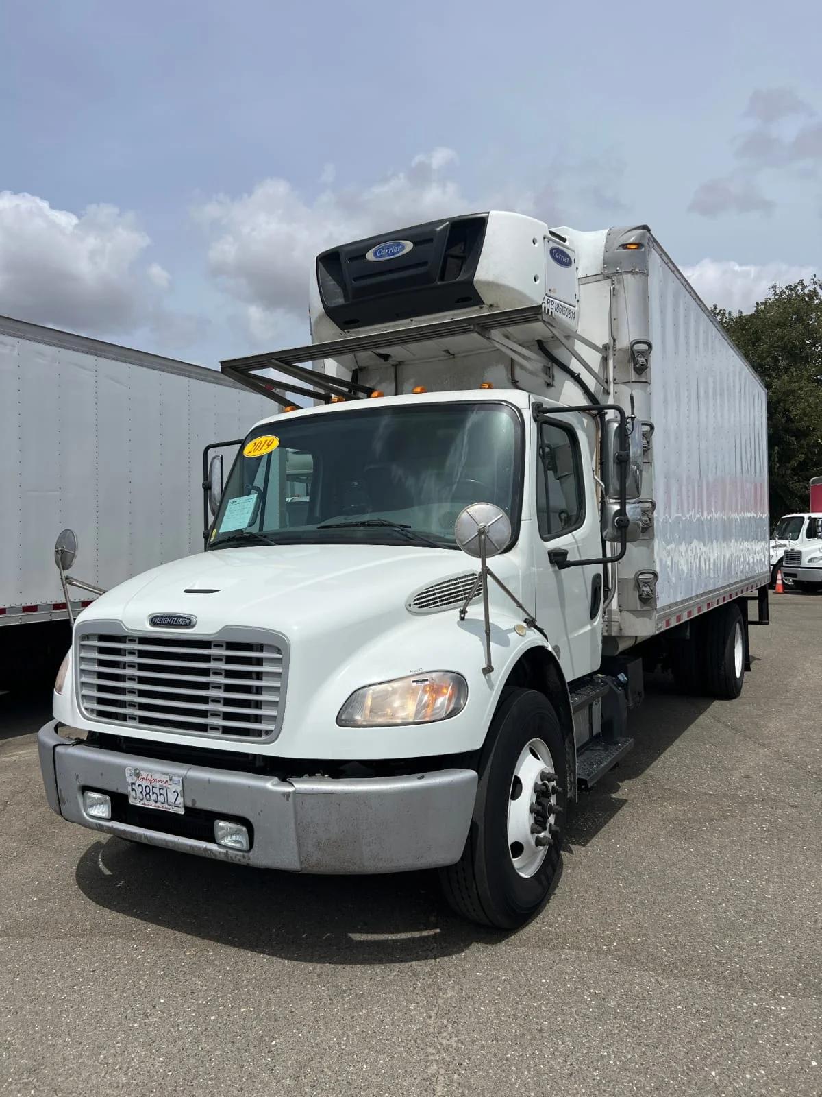 2019 Freightliner M2 106