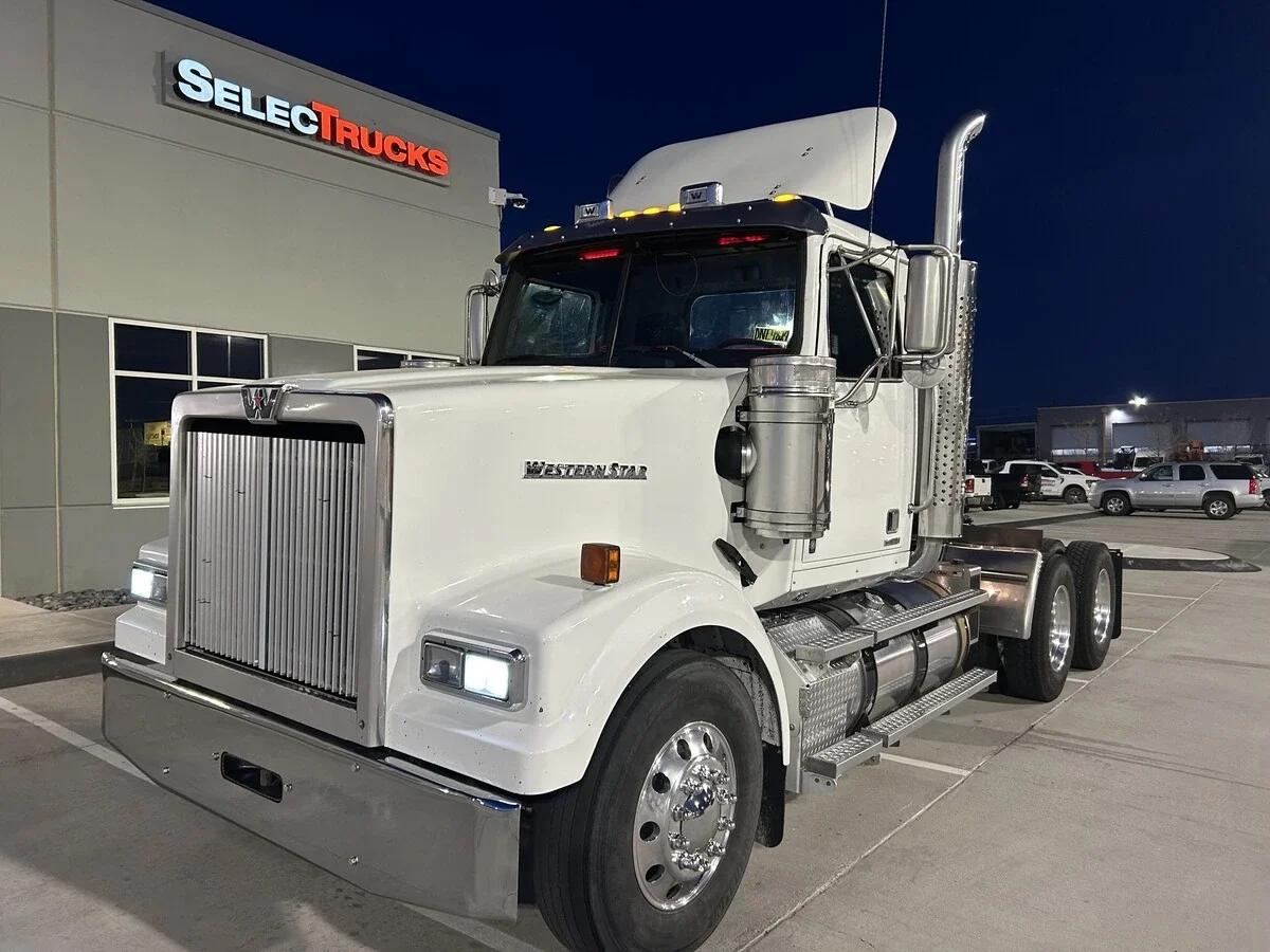 2022 Western Star 4900