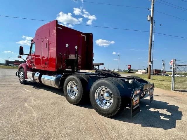 2022 Peterbilt 579 in Tulsa, OK — photo 7