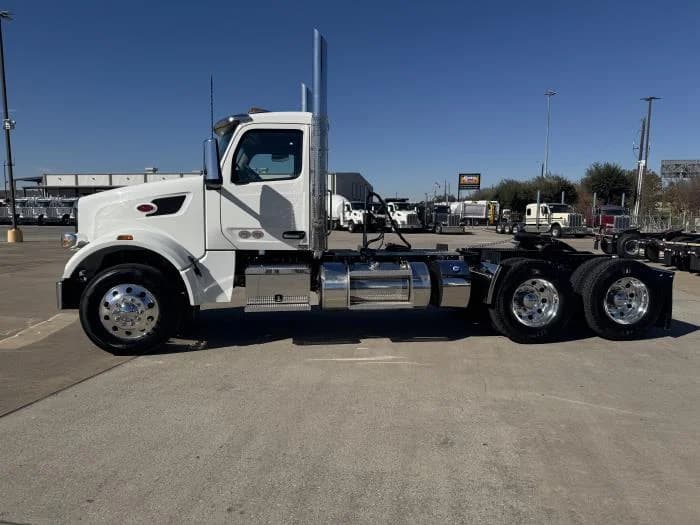 2026 Peterbilt 567 in Houston, TX — photo 6