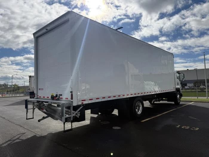 2025 Isuzu FTR in Columbus, OH, OH — photo 5