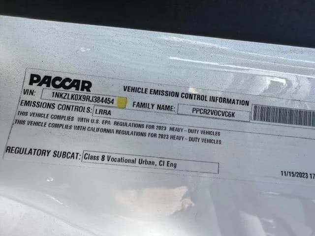 2024 Kenworth T880 — photo 3