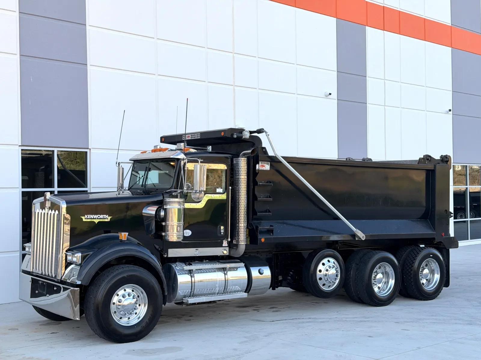 2021 Kenworth W900 in Greer, SC — photo 3