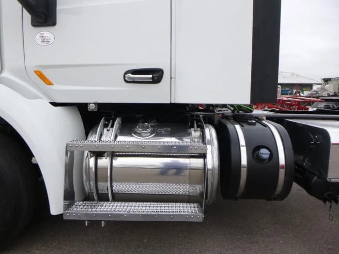 2020 Peterbilt 579 — photo 13
