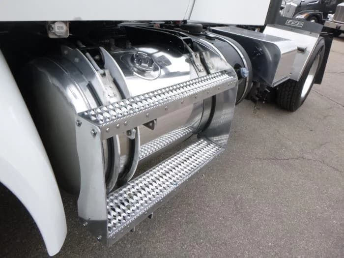2020 Peterbilt 579 — photo 12