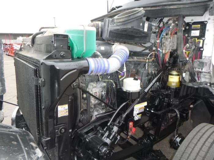 2020 Peterbilt 579 — photo 30